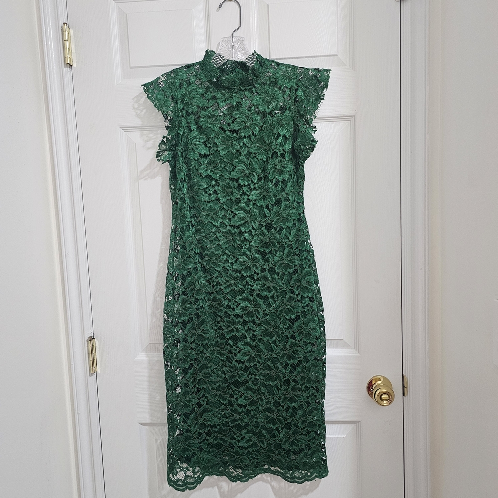 Enfocus Studio Emerald Lace Midi Dress